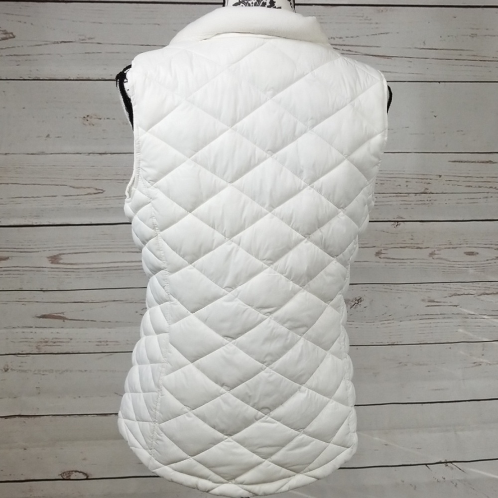 SOLD Tek Gear White Puffer Vest - Picture 3 of 5